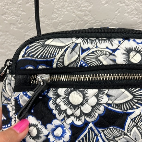 Vera Bradley Quilted Floral Crossbody With RFID Card Protection - Picture 2 of 9